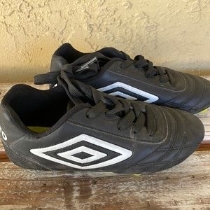 Umbro youth soccer cleats
